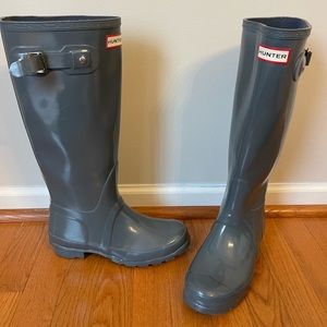 Hunter Gloss boots grey size 6